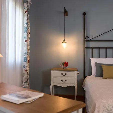 Ermioni's By Konnect, Country house